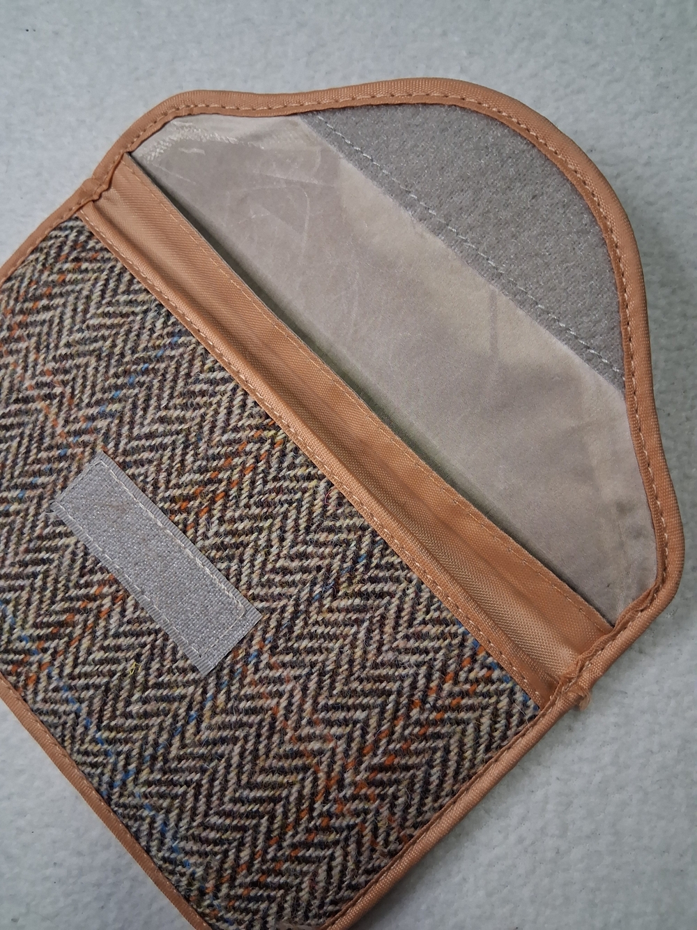 Harris Tweed Brown Herringbone Clutch Wallet - Picture 10 of 11